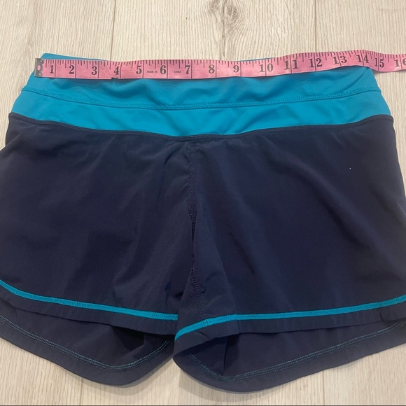 LULULEMON Blue Athletic Running Shorts Brief Lined Size 6 - Picture 2 of 12